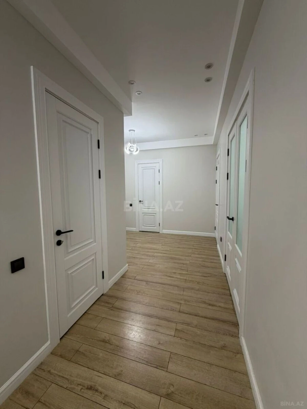 Kirayə verilir 3 otaqlı mənzil 110 m²