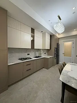 Kirayə verilir 3 otaqlı mənzil 110 m²