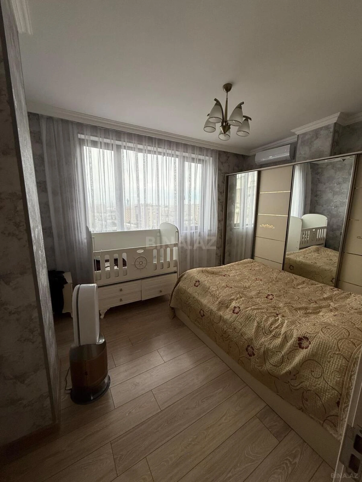 Satılır 2 otaqlı mənzil 68 m²