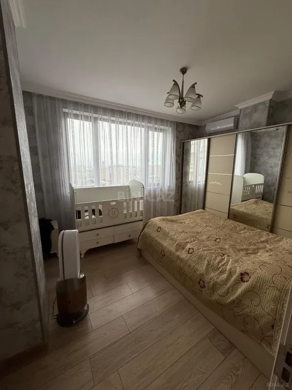 Satılır 2 otaqlı mənzil 68 m²