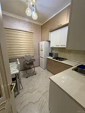 Satılır 2 otaqlı mənzil 68 m²