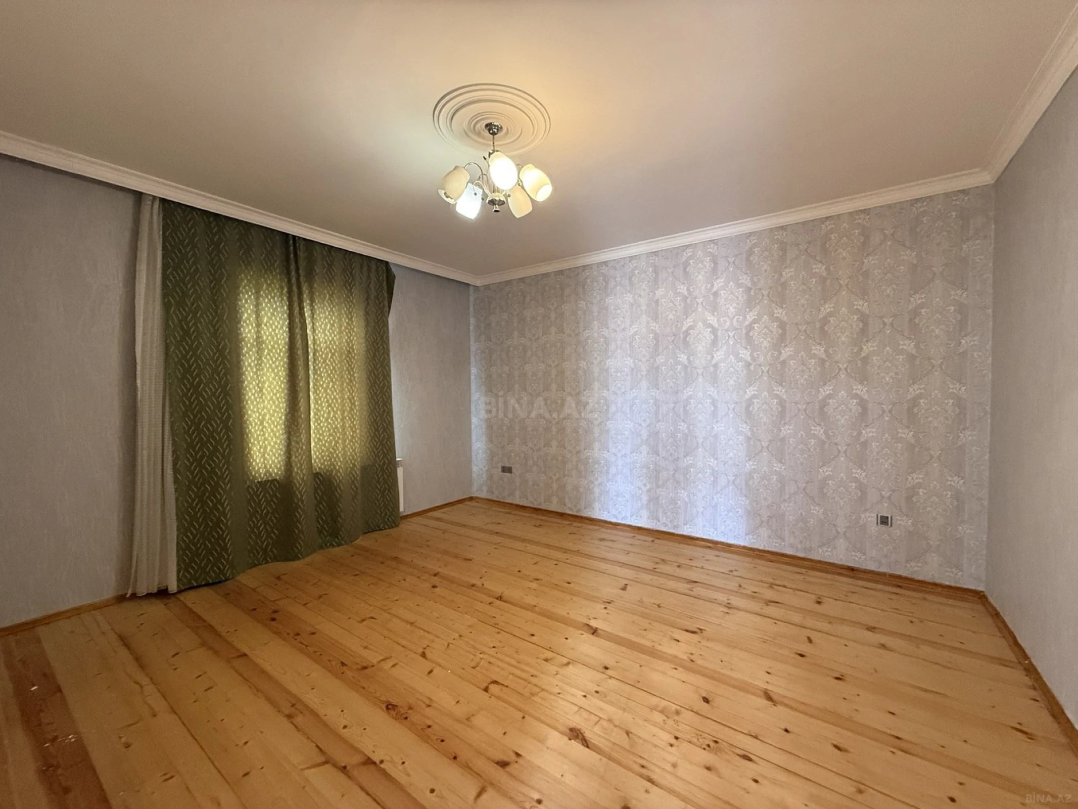 Satılır 4 otaqlı həyət evi 130 m²