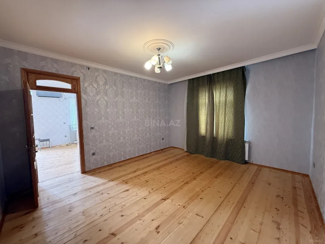 Satılır 4 otaqlı həyət evi 130 m²