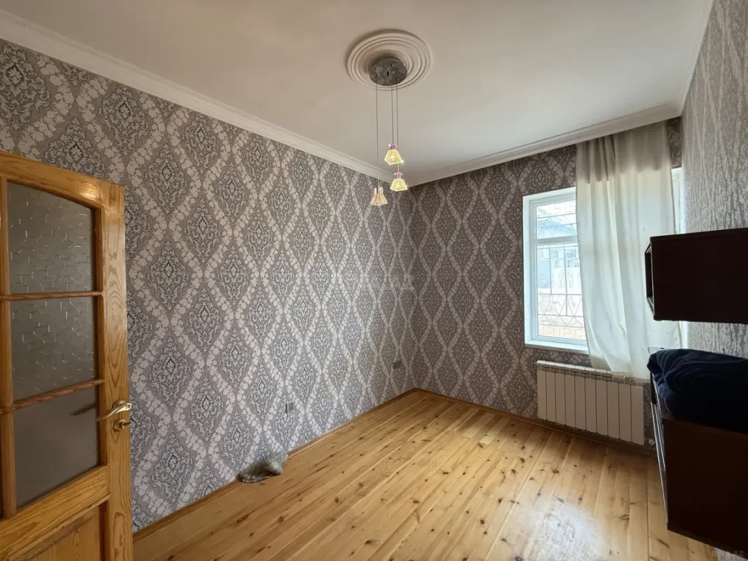 Satılır 4 otaqlı həyət evi 130 m²