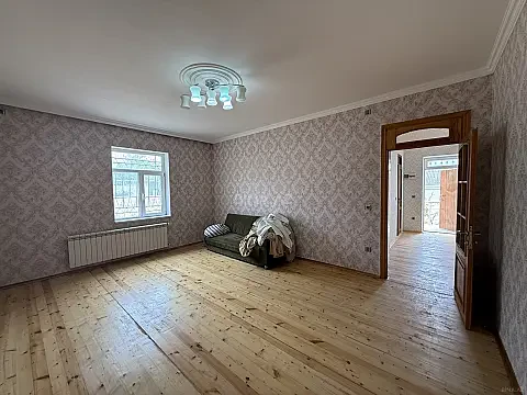 Satılır 4 otaqlı həyət evi 130 m²