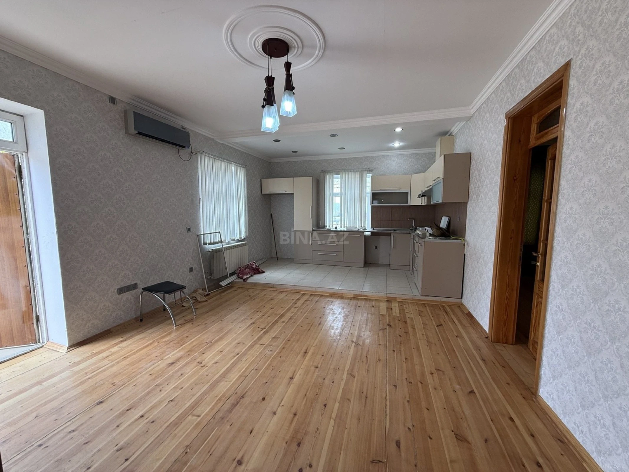 Satılır 4 otaqlı həyət evi 130 m²
