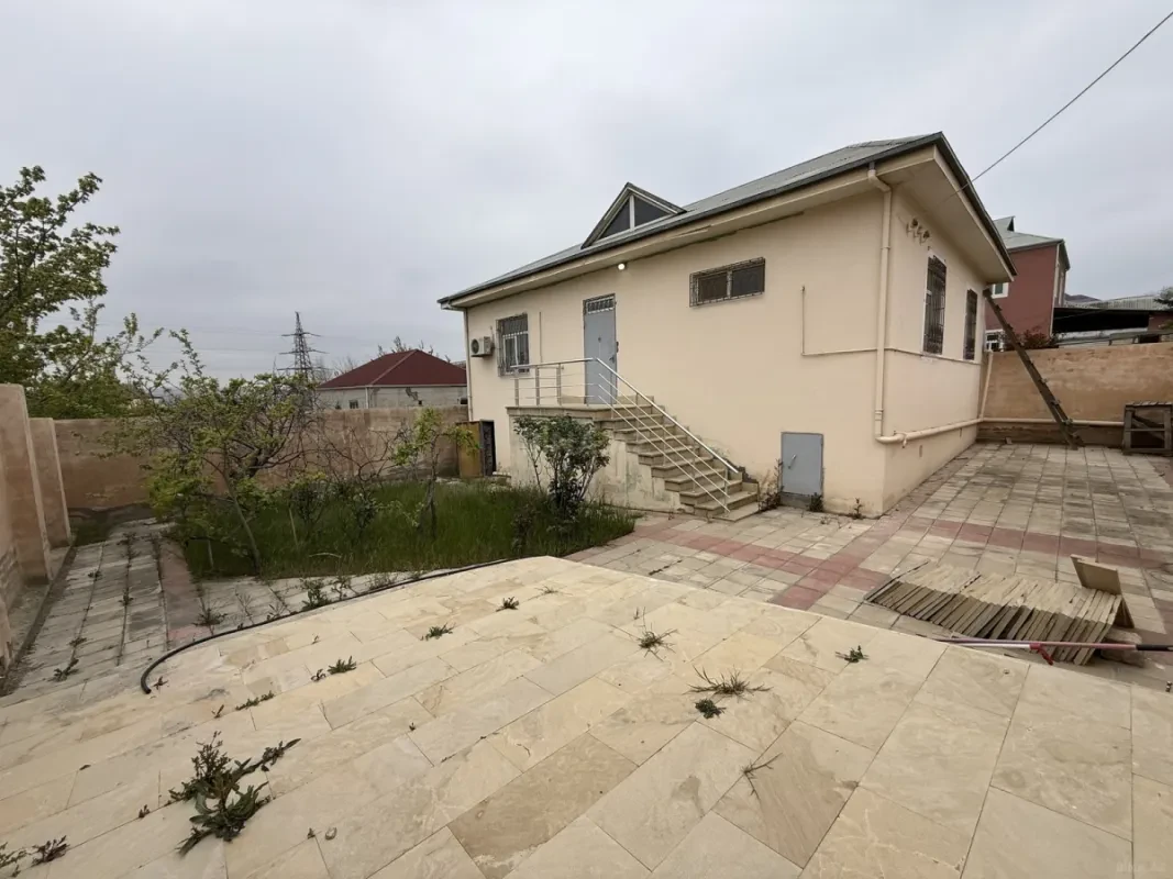 Satılır 4 otaqlı həyət evi 130 m²