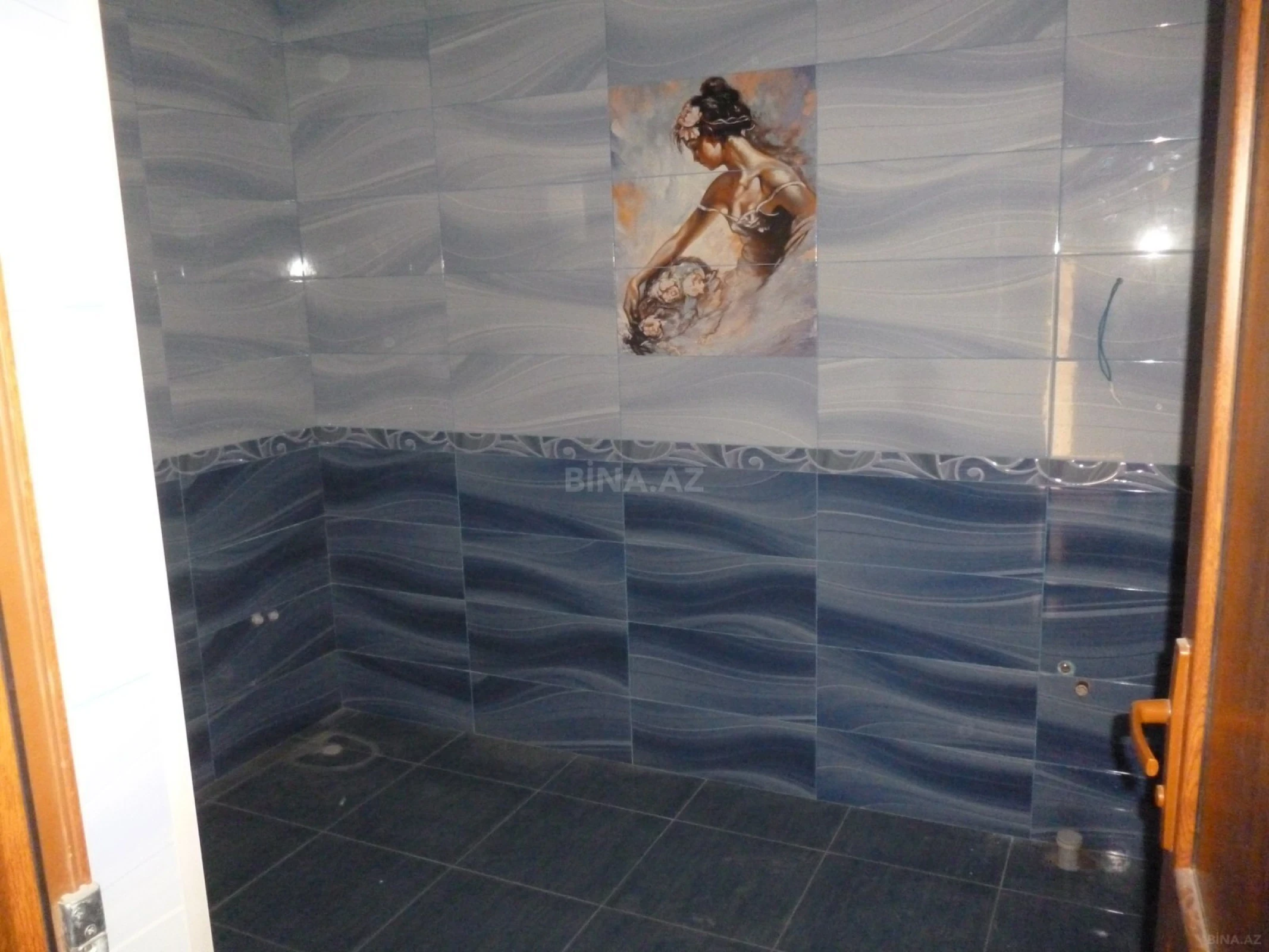 Satılır 6 otaqlı həyət evi 1 m²