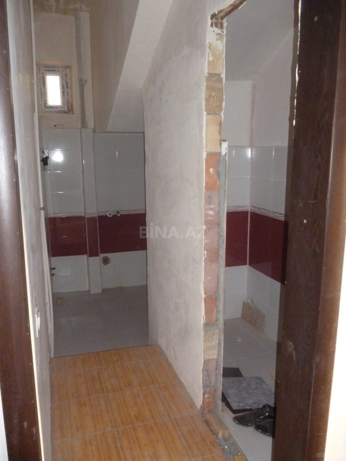 Satılır 6 otaqlı həyət evi 1 m²