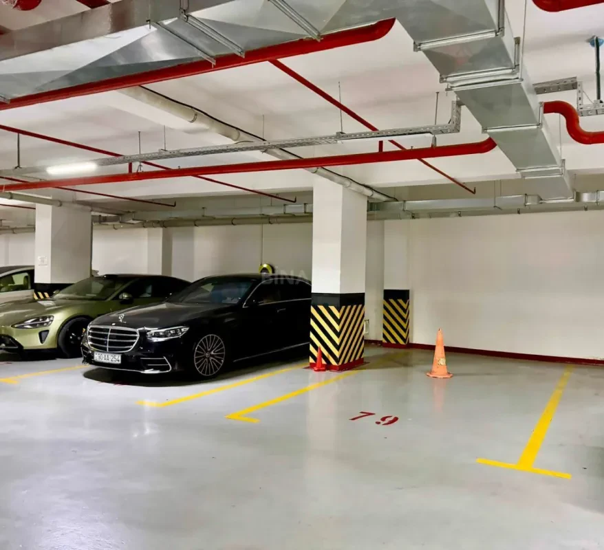 Kirayə verilir 2 otaqlı mənzil 106 m²