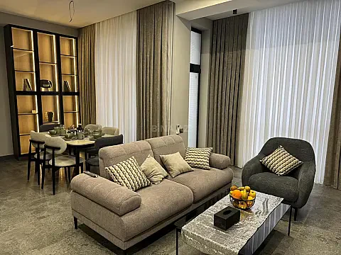 Kirayə verilir 2 otaqlı mənzil 106 m²