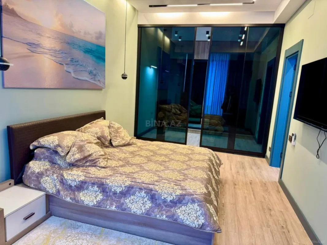 Kirayə verilir 2 otaqlı mənzil 106 m²