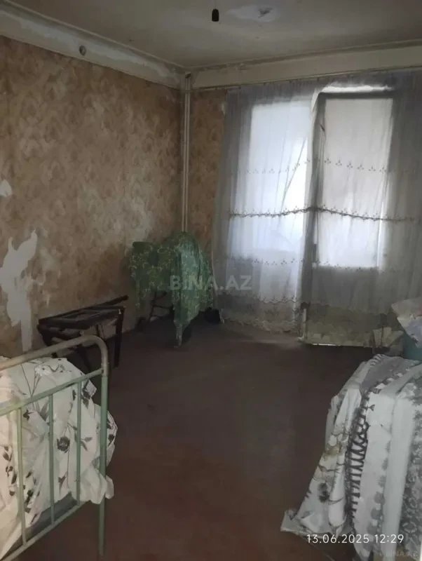Satılır 5 otaqlı mənzil 110 m²