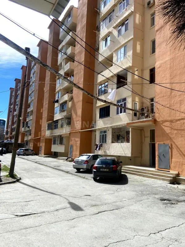 Satılır 2 otaqlı mənzil 60 m²