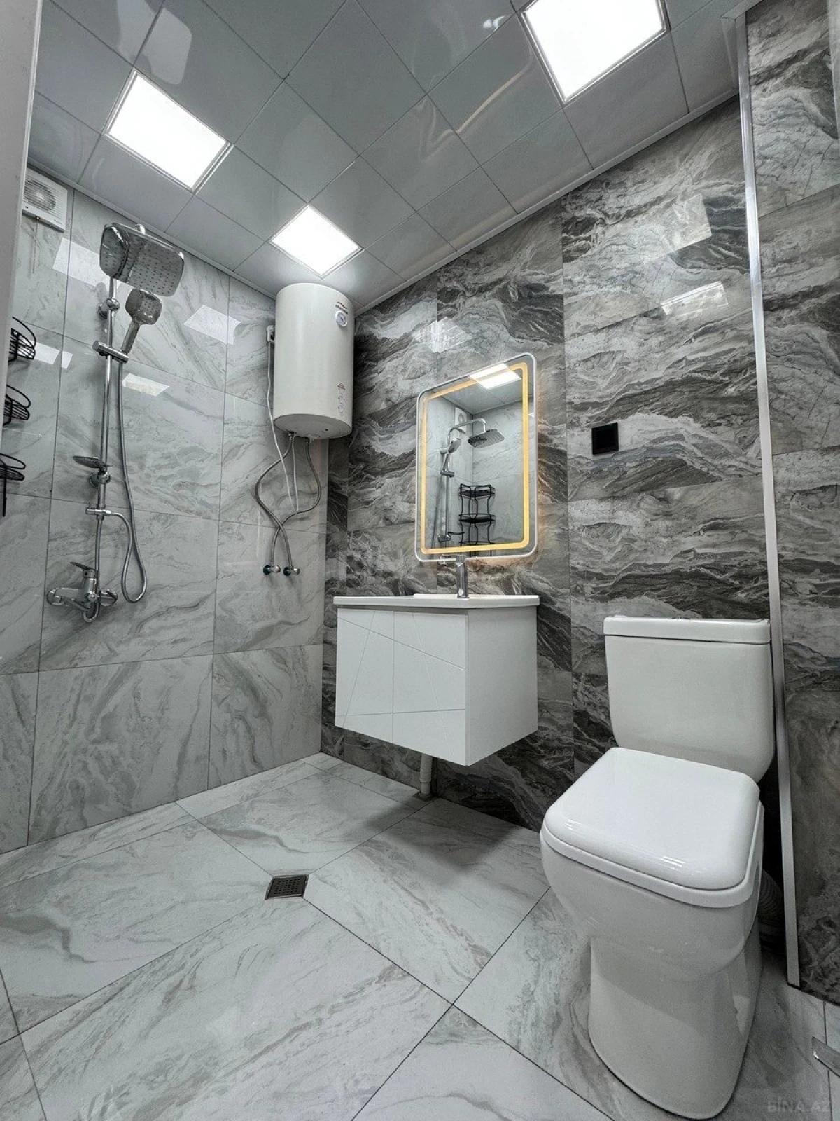 Satılır 3 otaqlı mənzil 55 m²
