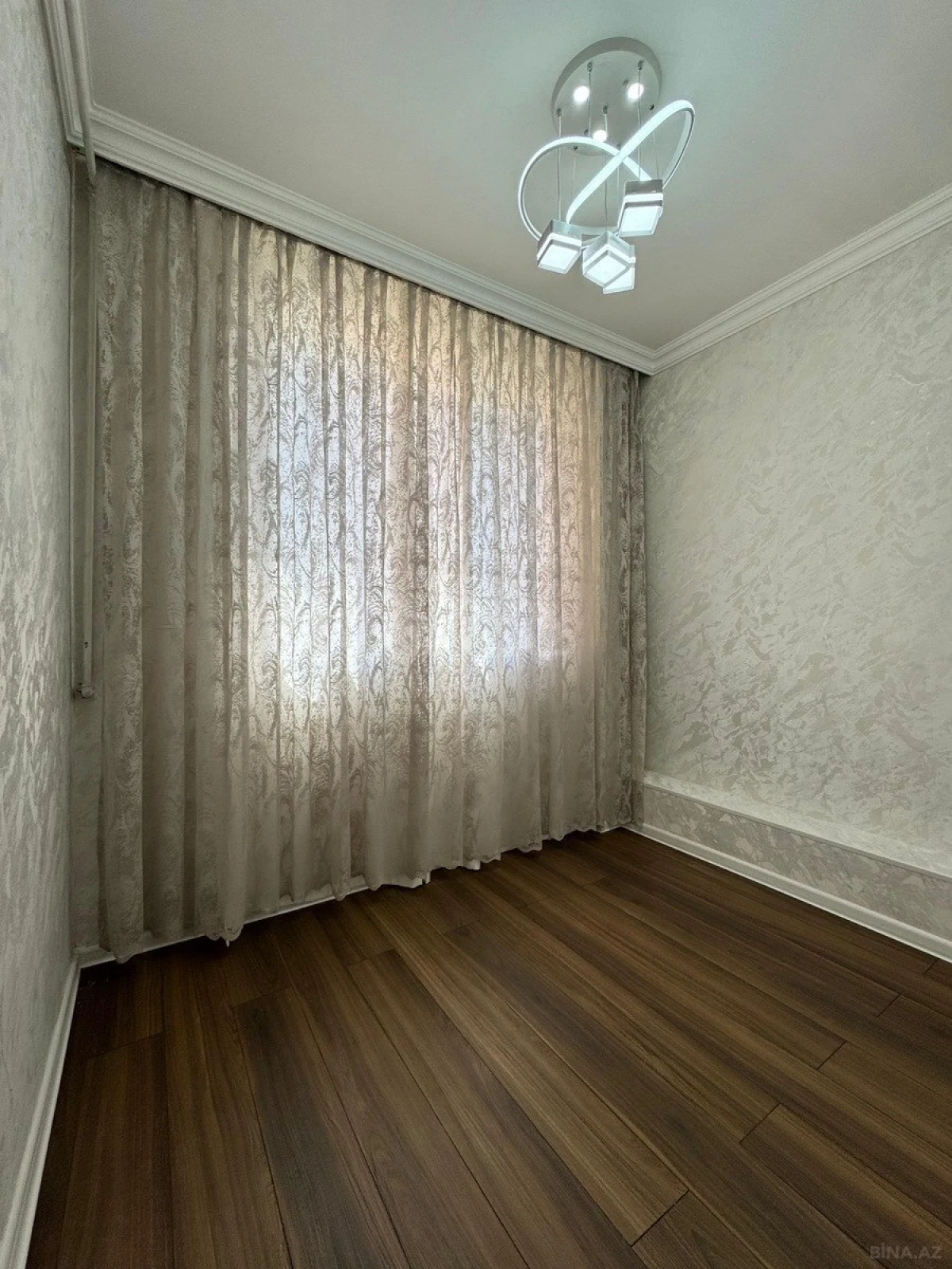 Satılır 3 otaqlı mənzil 55 m²