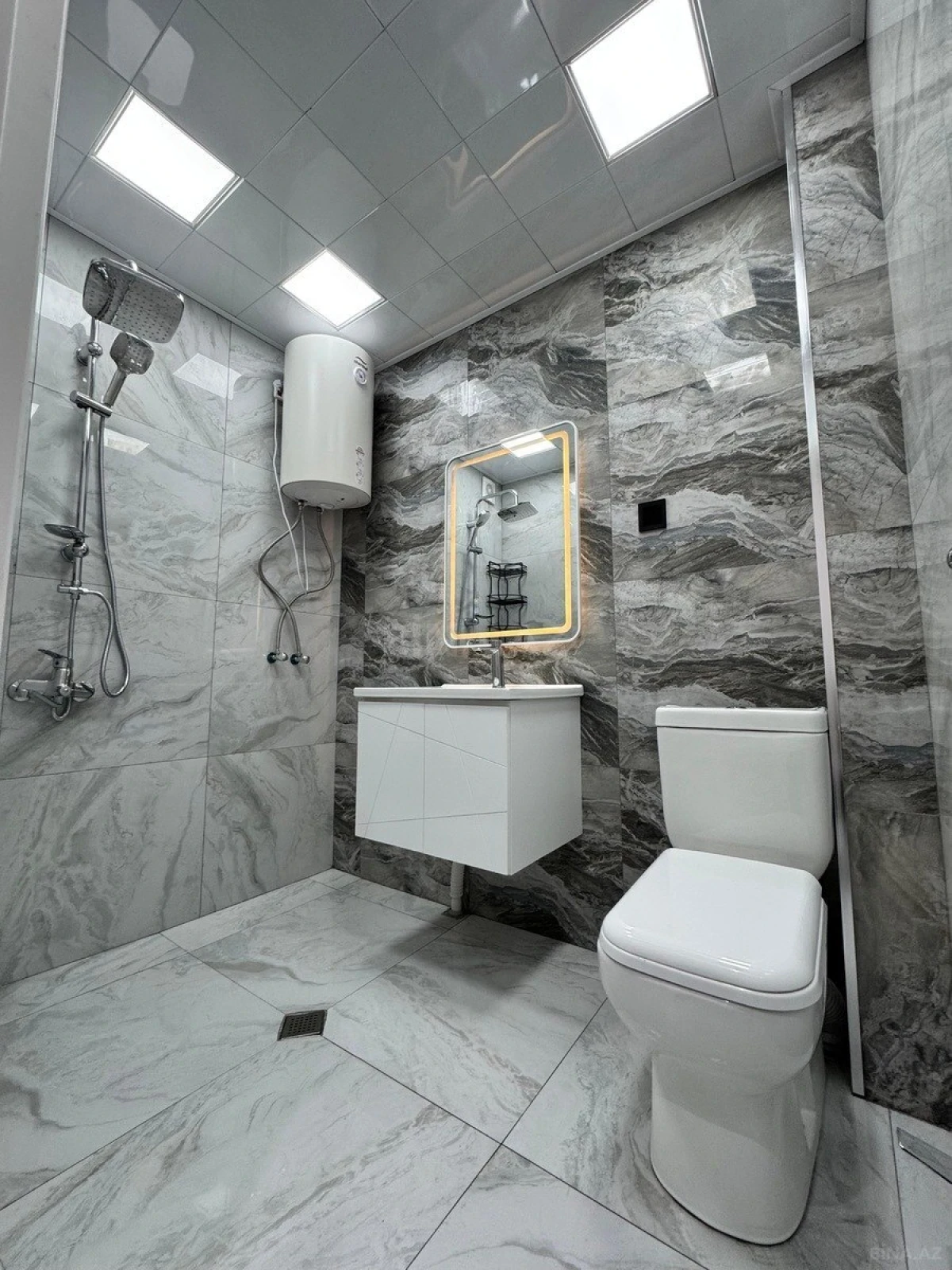 Satılır 3 otaqlı mənzil 55 m²