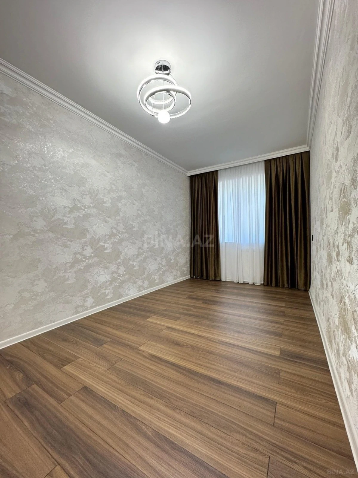 Satılır 3 otaqlı mənzil 55 m²
