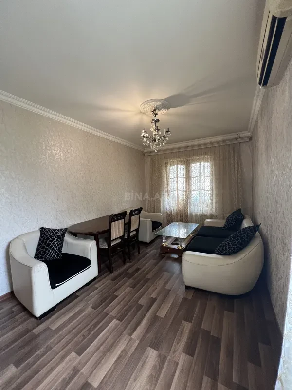Kirayə verilir 2 otaqlı mənzil 70 m²