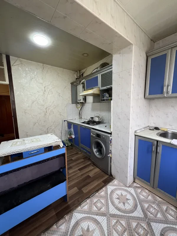 Kirayə verilir 2 otaqlı mənzil 70 m²
