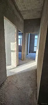 Satılır 2 otaqlı mənzil 79 m²