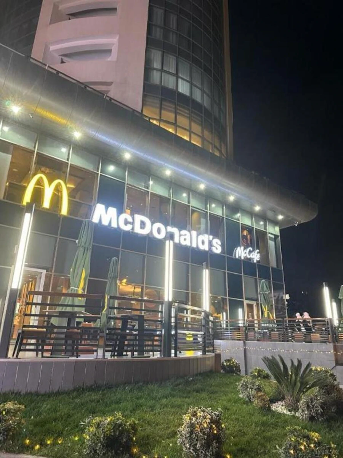 Satılır 2 otaqlı mənzil 79 m²