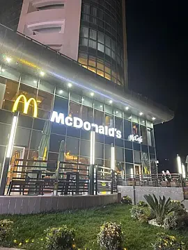 Satılır 2 otaqlı mənzil 79 m²