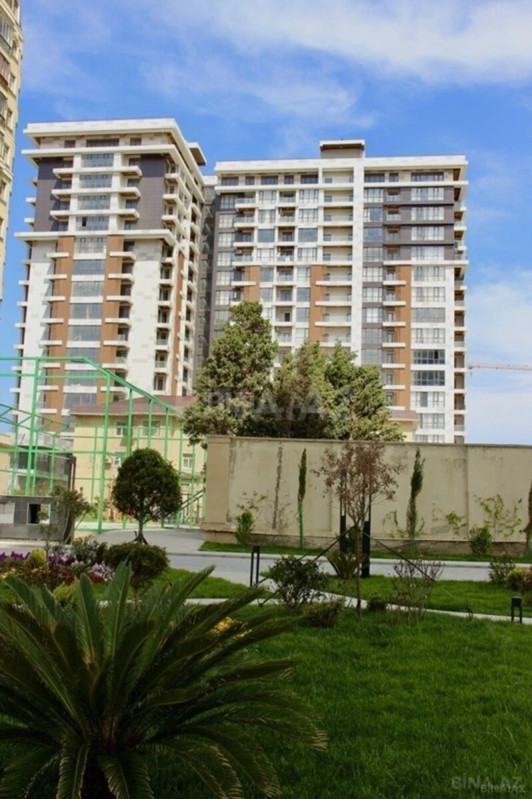 Satılır 2 otaqlı mənzil 47 m²