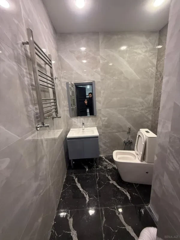 Kirayə verilir 20 otaqlı ofis 880 m²