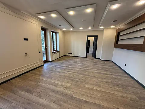 Kirayə verilir 20 otaqlı ofis 880 m² — Bakı 20 otaq 880.00 m²