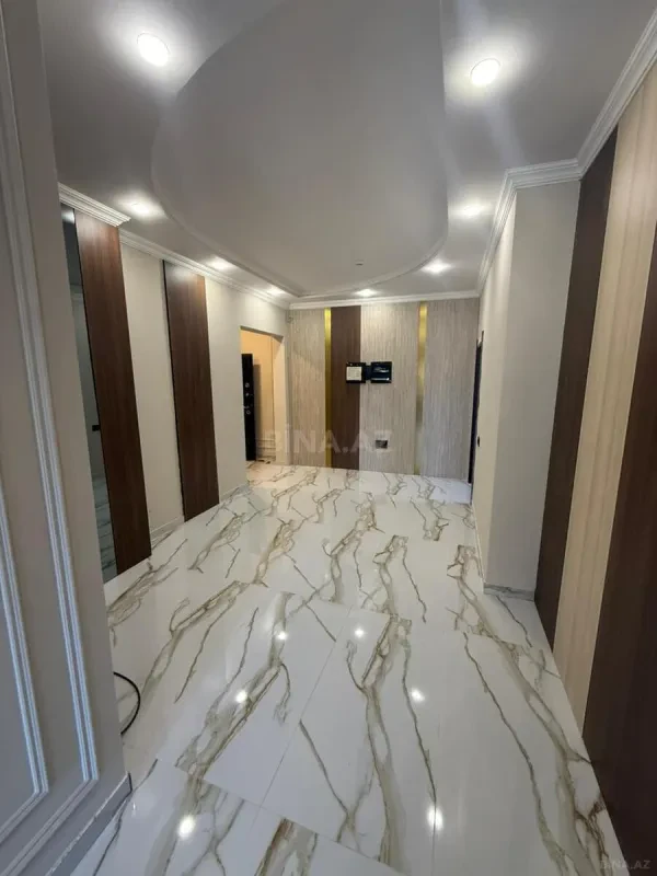Kirayə verilir 20 otaqlı ofis 880 m²