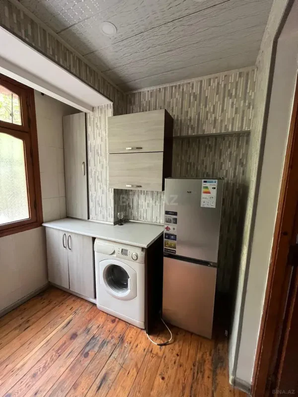 Kirayə verilir 2 otaqlı mənzil 70 m²