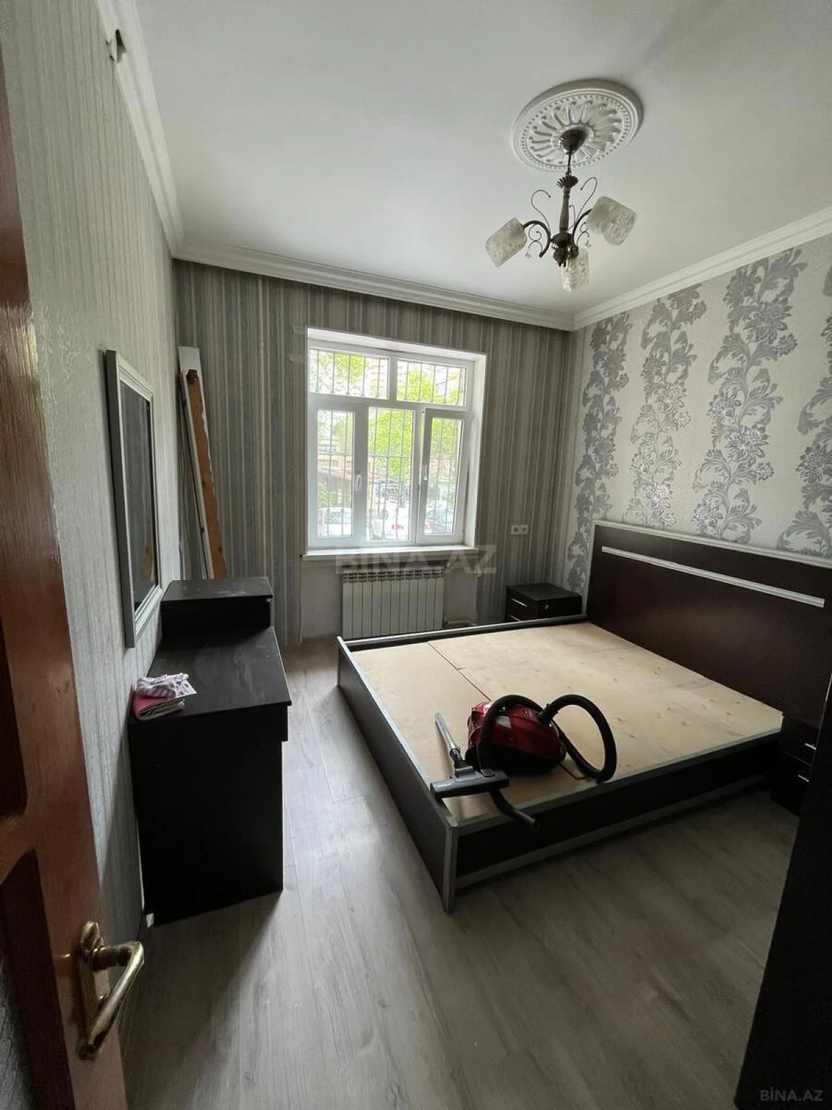 Kirayə verilir 2 otaqlı mənzil 70 m²