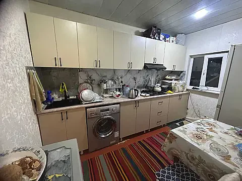 Satılır 2 otaqlı mənzil 61 m²