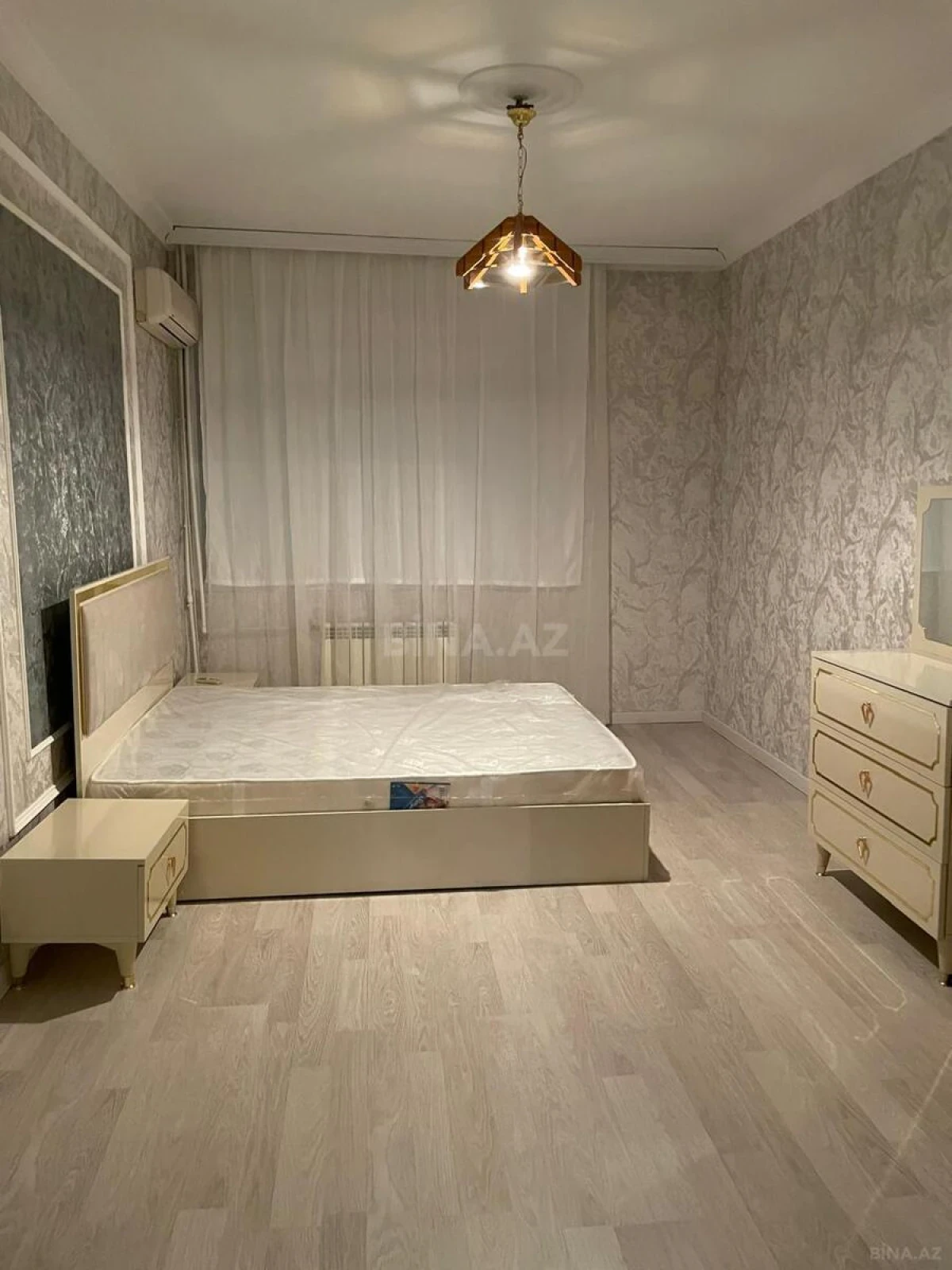 Kirayə verilir 2 otaqlı mənzil 55 m²