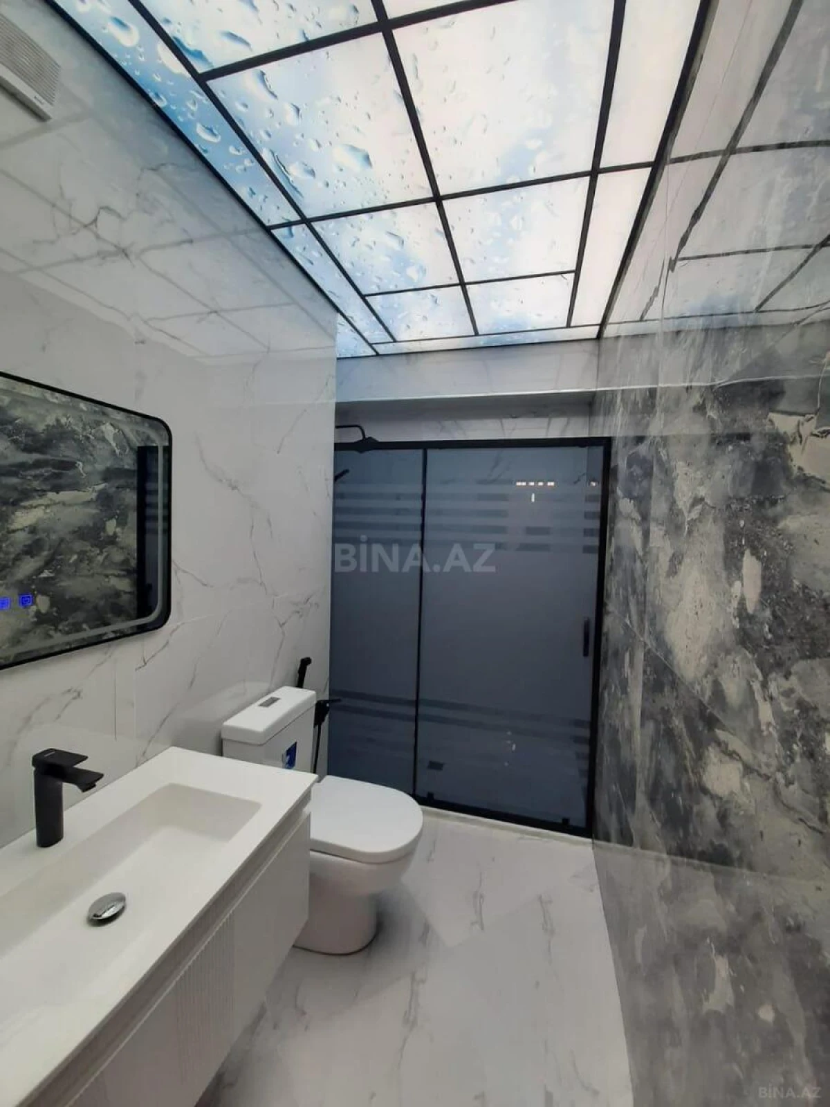 Satılır 4 otaqlı mənzil 155 m²
