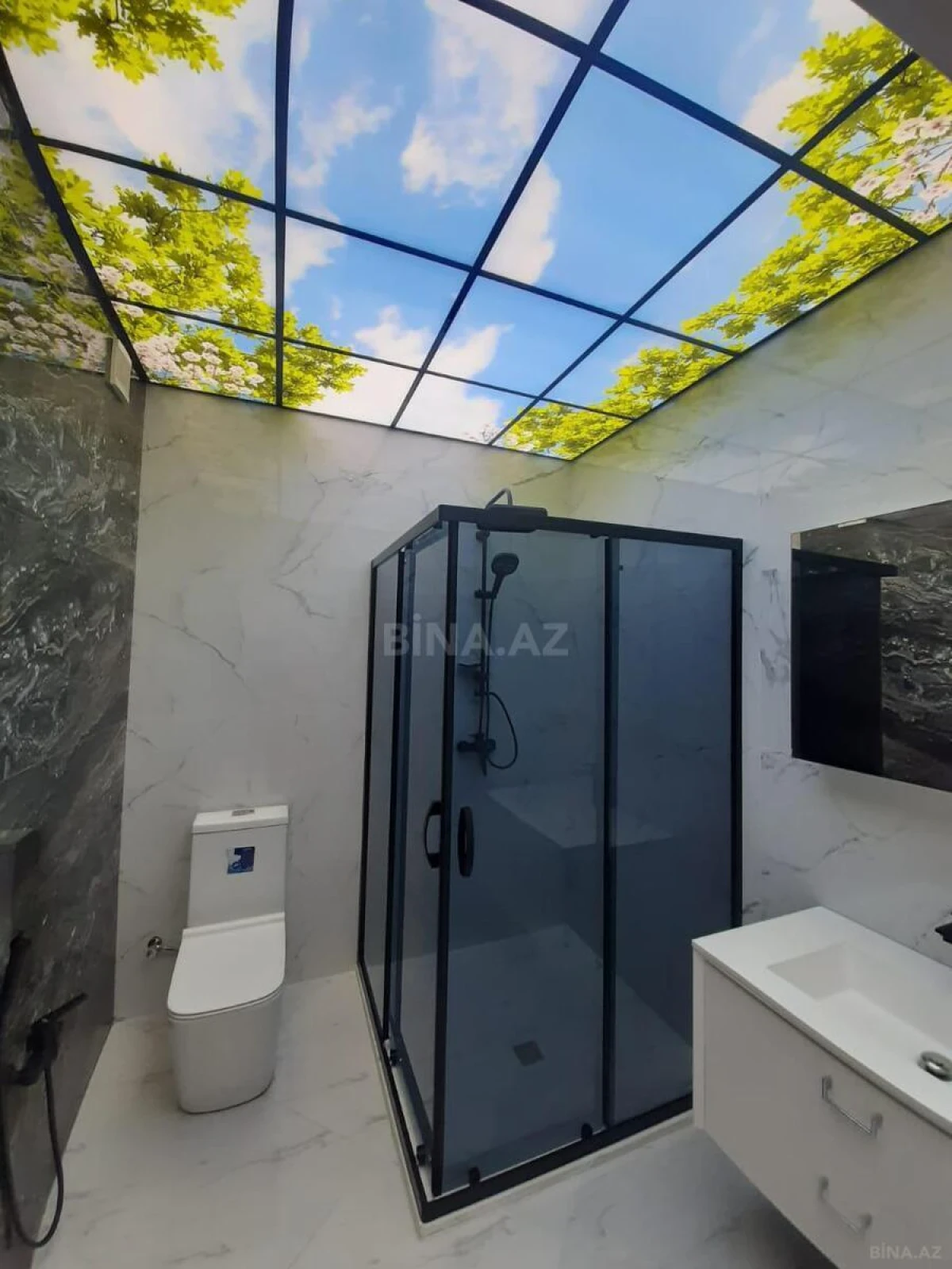 Satılır 4 otaqlı mənzil 155 m²