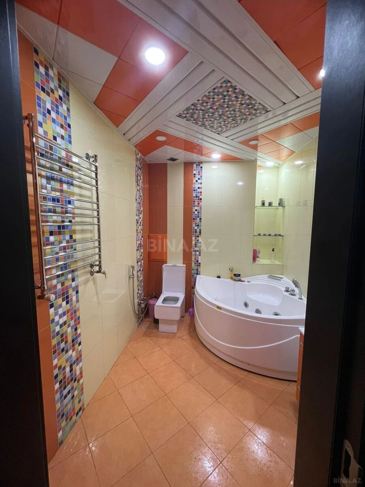 Kirayə verilir 3 otaqlı mənzil 140 m²