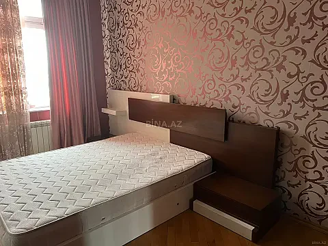Kirayə verilir 3 otaqlı mənzil 140 m²
