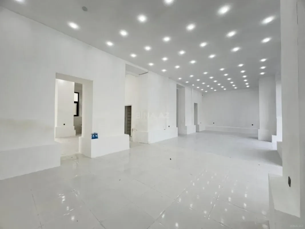 Kirayə verilir 3 otaqlı mənzil 200 m²