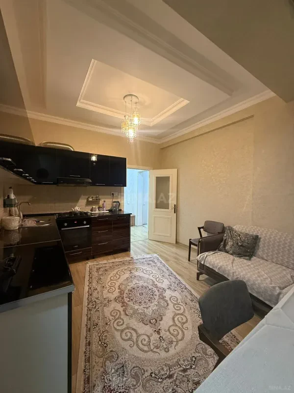 Kirayə verilir 2 otaqlı mənzil 70 m²