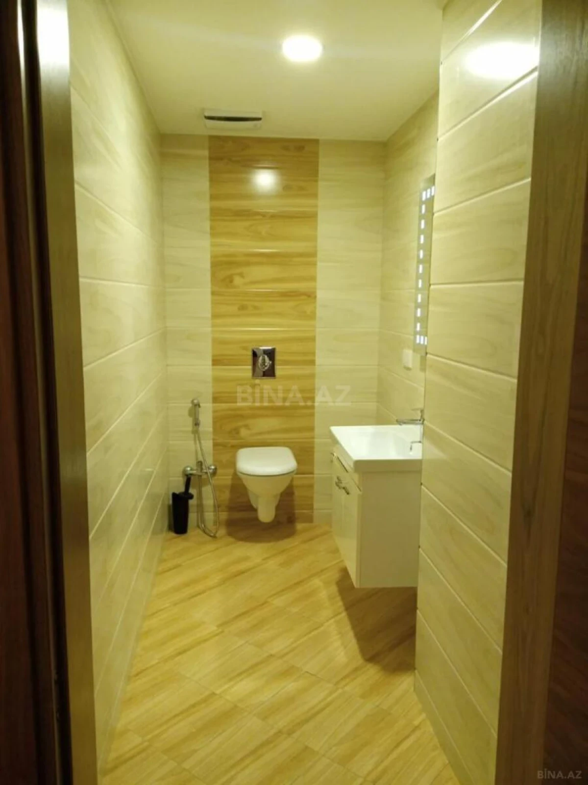 Kirayə verilir 3 otaqlı mənzil 103 m²