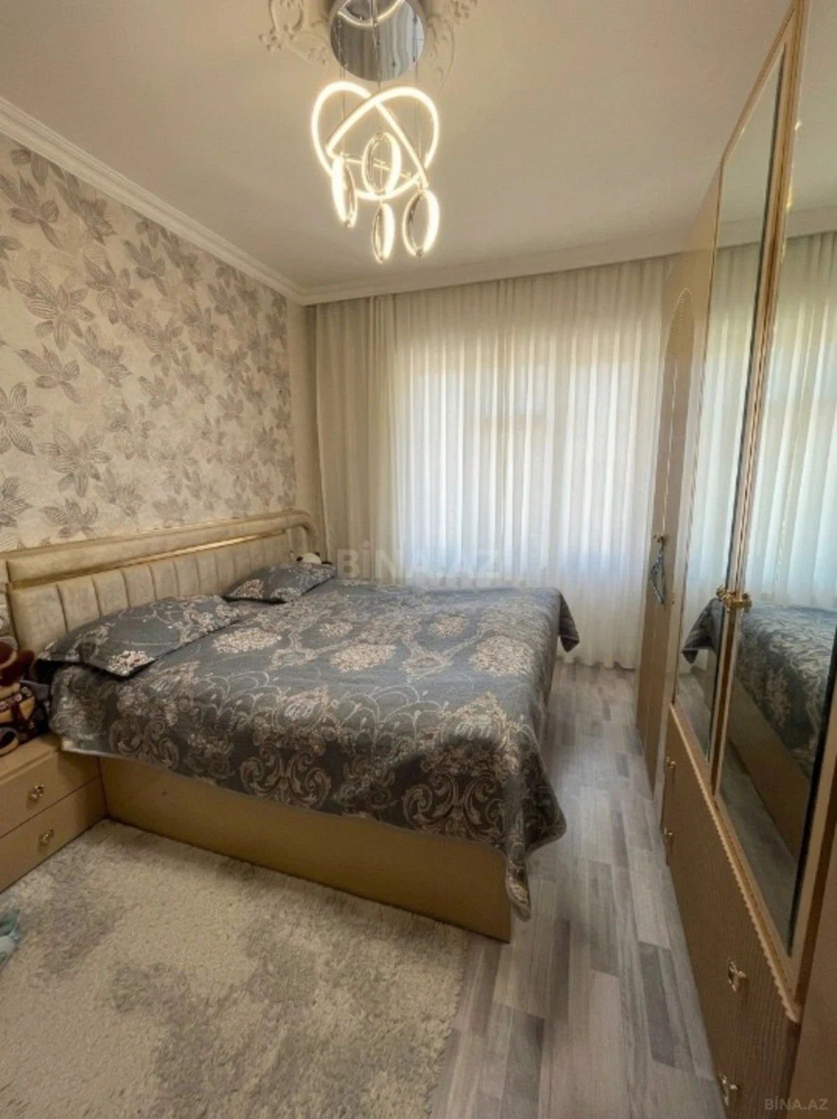 Satılır 2 otaqlı mənzil 60 m²