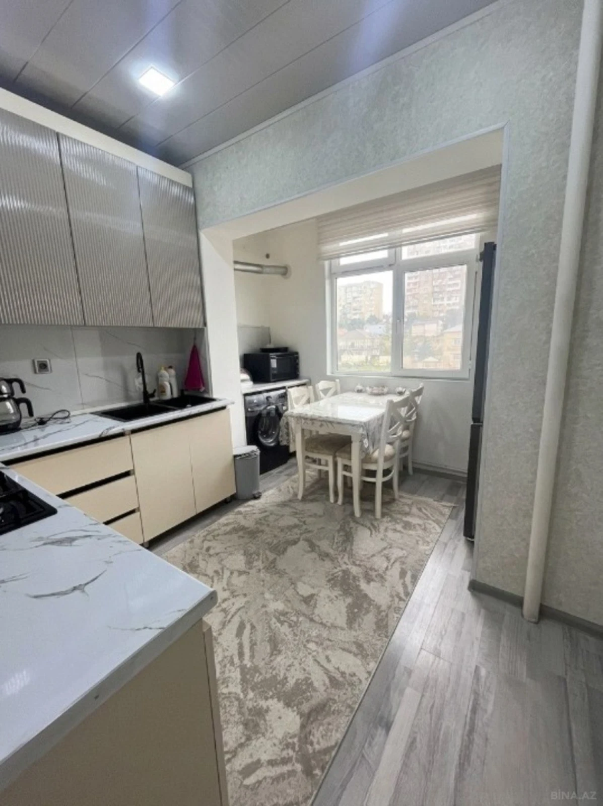 Satılır 2 otaqlı mənzil 60 m²