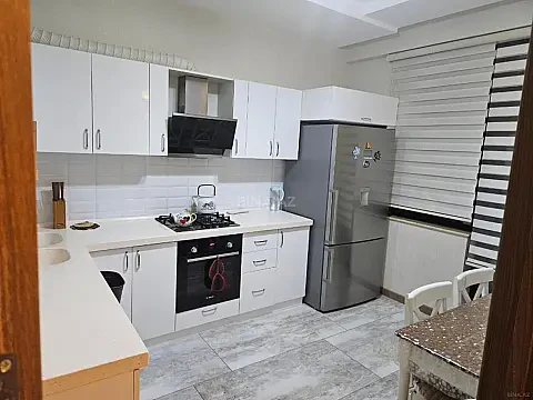 Satılır 4 otaqlı mənzil 115 m²