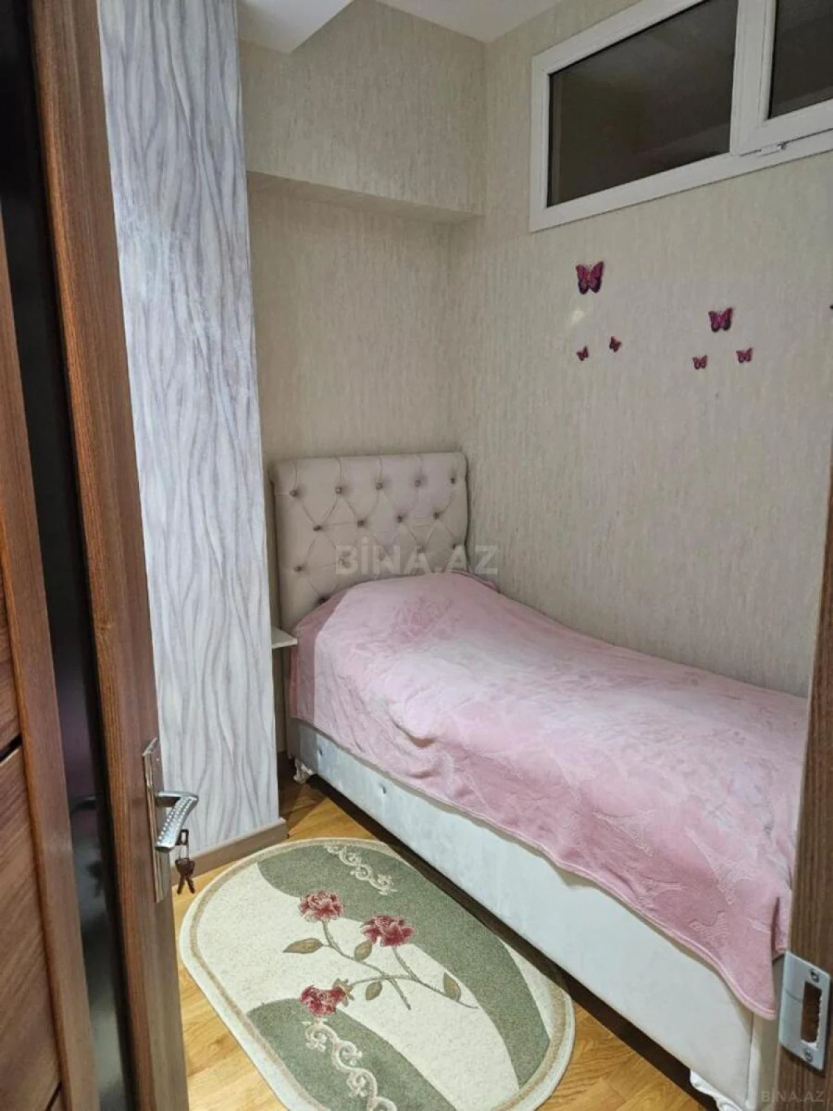 Satılır 4 otaqlı mənzil 115 m²