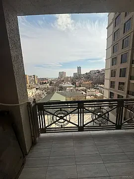 Satılır 2 otaqlı mənzil 70 m²