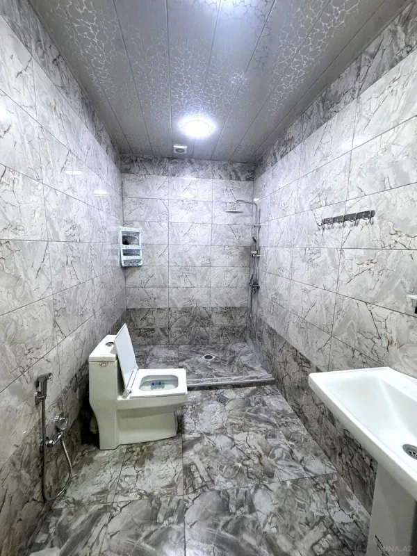Satılır 2 otaqlı mənzil 70 m²
