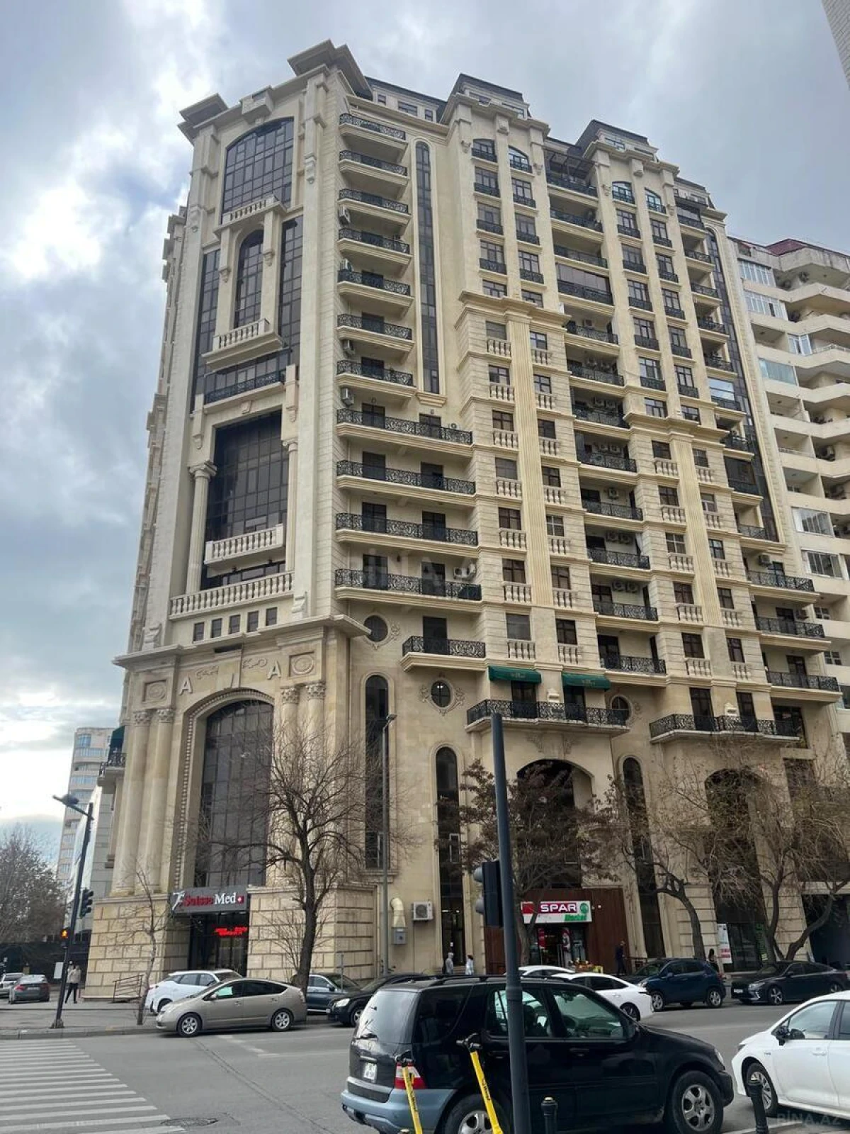 Satılır 2 otaqlı mənzil 110 m²