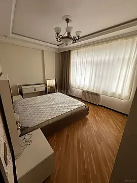 Kirayə verilir 2 otaqlı mənzil 90 m²